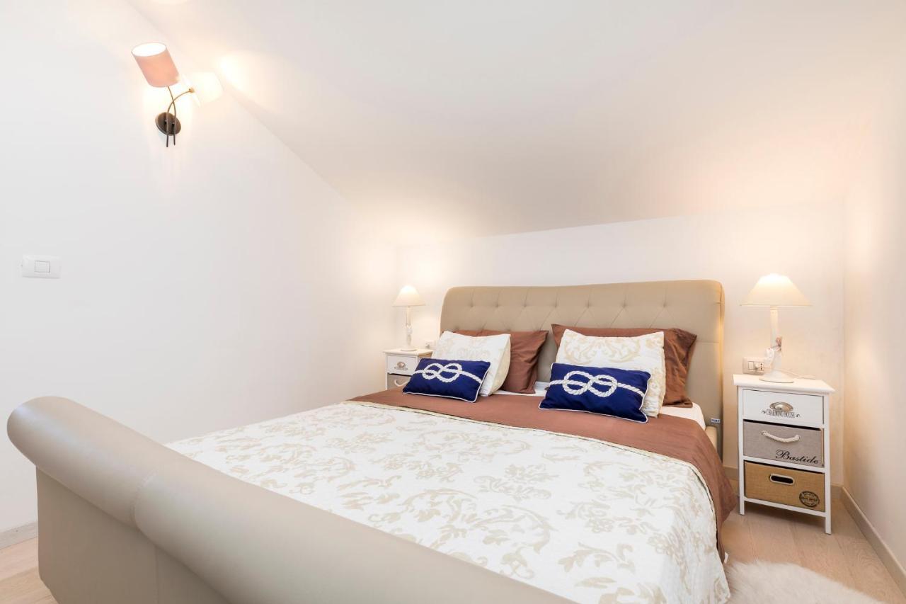Apartments Priko 63 マリ・ロシニュ エクステリア 写真
