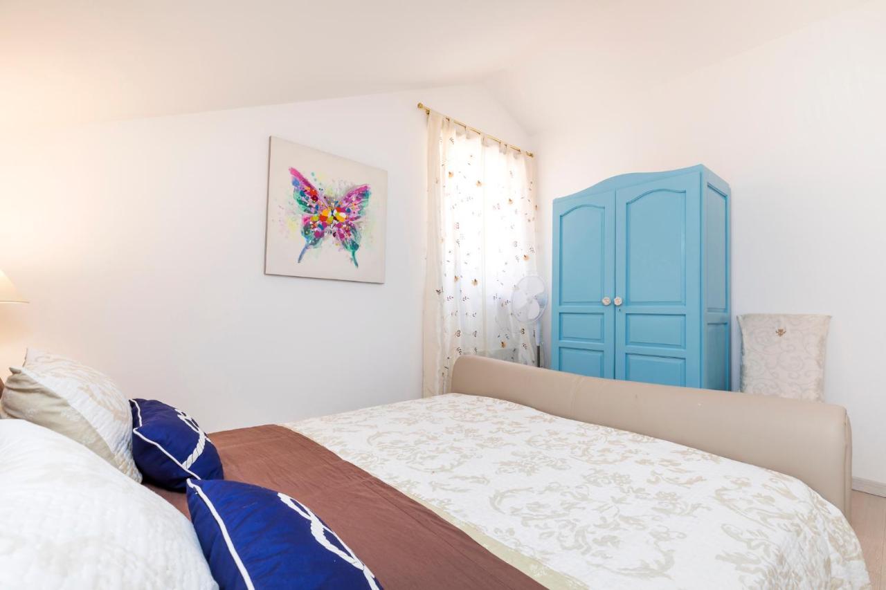 Apartments Priko 63 マリ・ロシニュ エクステリア 写真